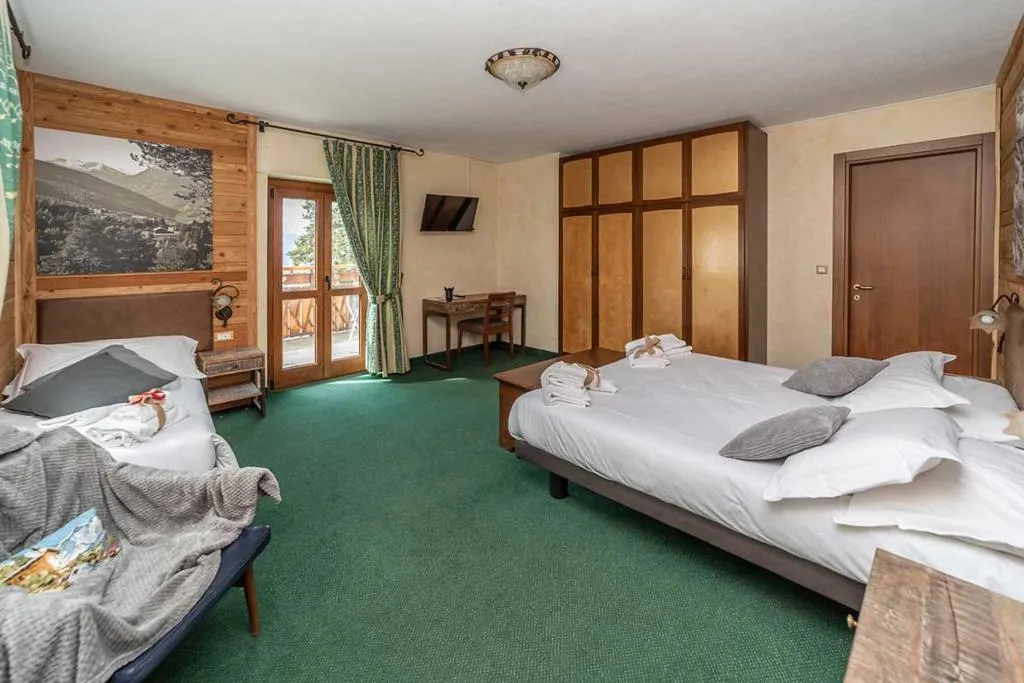 TRIPLE SUPERIOR Room, Hotel Gran Baita, Milan