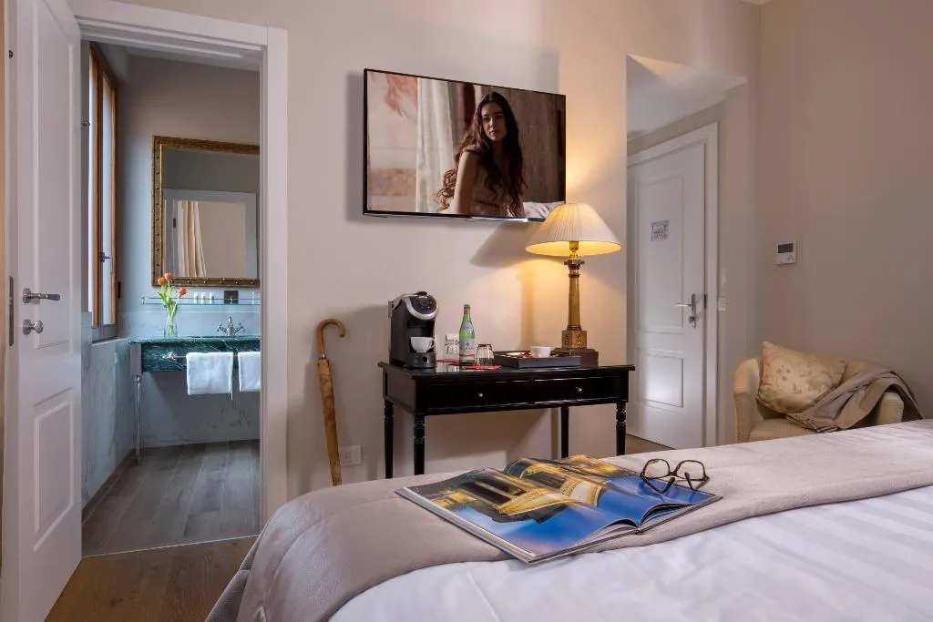Double or Twin SUPERIOR Room, Hotel Monte Cenci, Rome