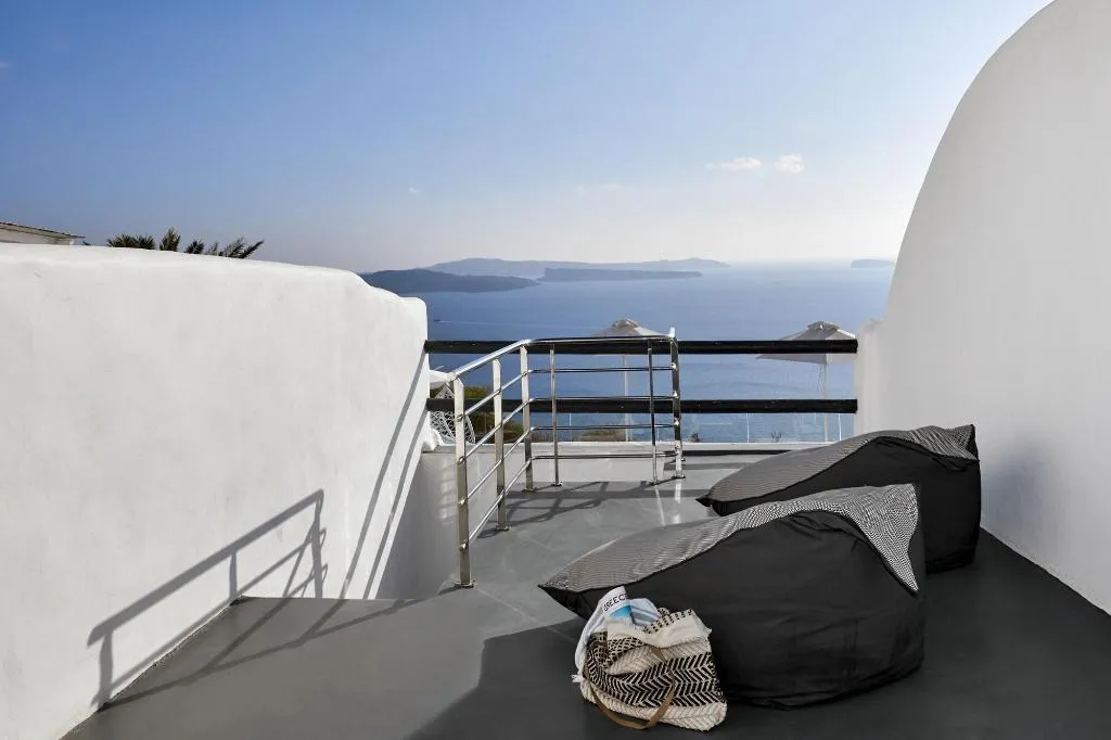 Room, Oia Suites, Santorini