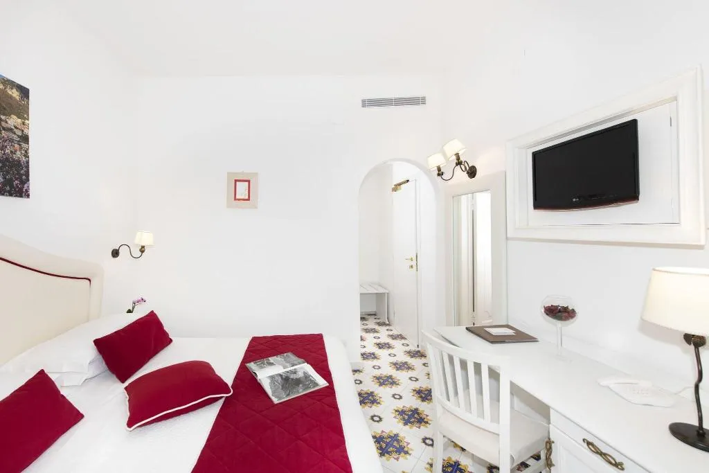 DOUBLE WITH VIEWS Room, Savoia, Naples