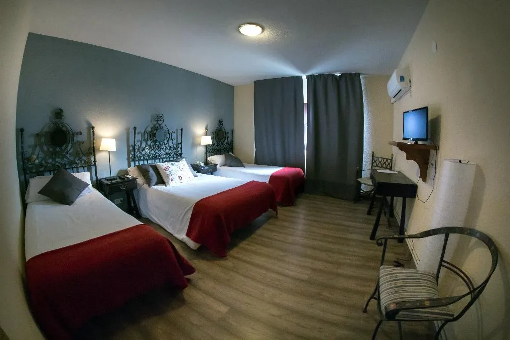 FAMILY ROOM STANDARD Room, Hotel Venta Magullo, Madrid
