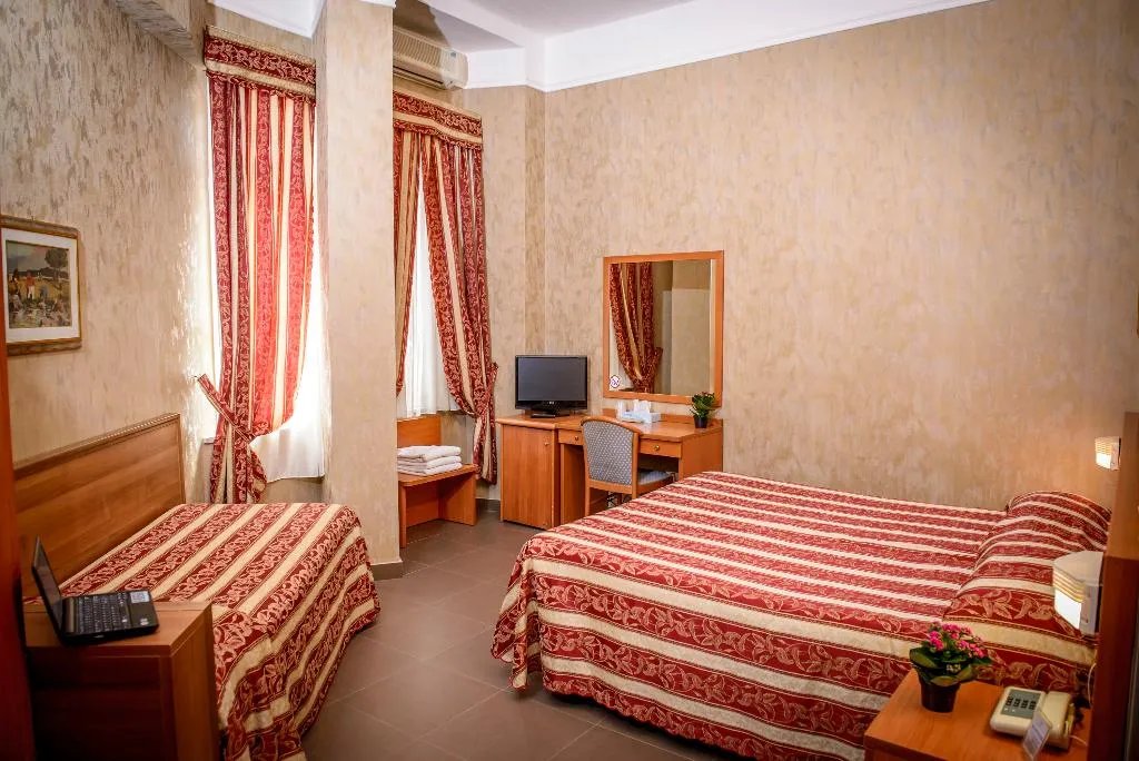 TRIPLE STANDARD Room, Emmaus, Rome