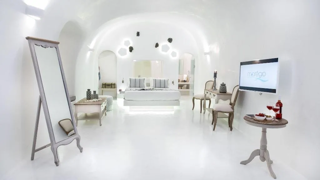 Room, Maregio Suites, Santorini