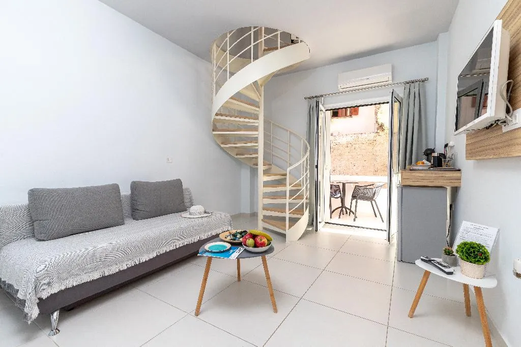 TRIPLE SUPERIOR WITH BALCONY Room, Notus, Crete