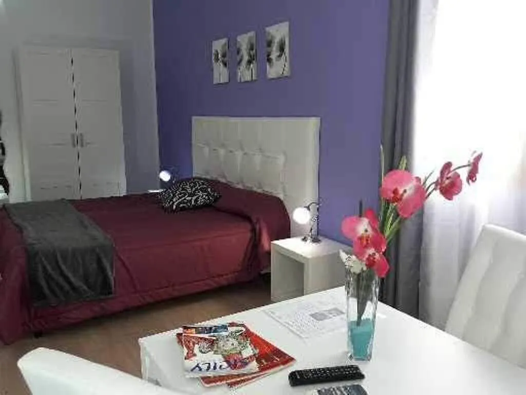 Room, La Suite Di Segesta, Palermo