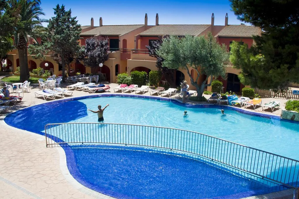 Sports and Entertainment, Apartamentos Club Andria, Majorca