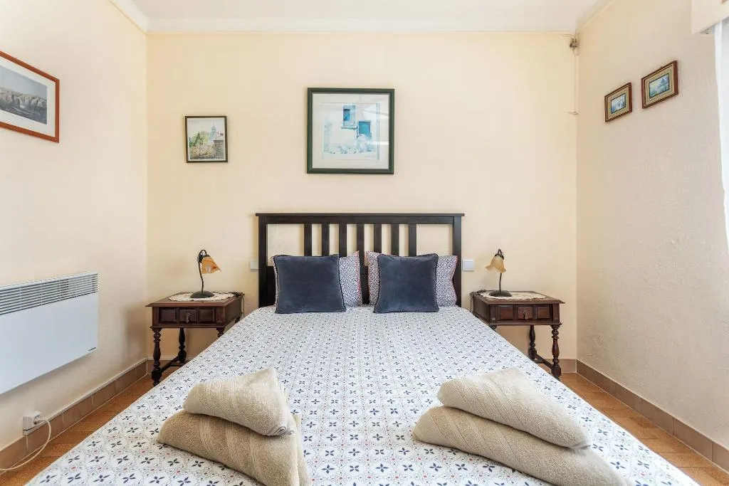 Room, Pension Bicuar, Algarve