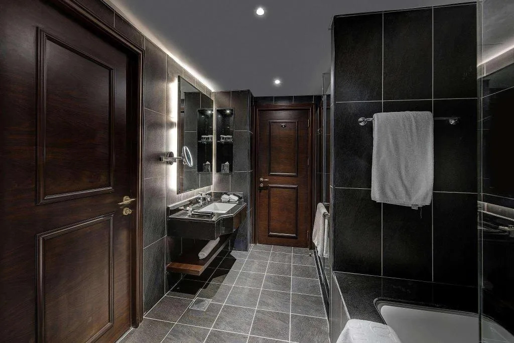 Room, Dukes The Palm Dubai Hotel, Dubai