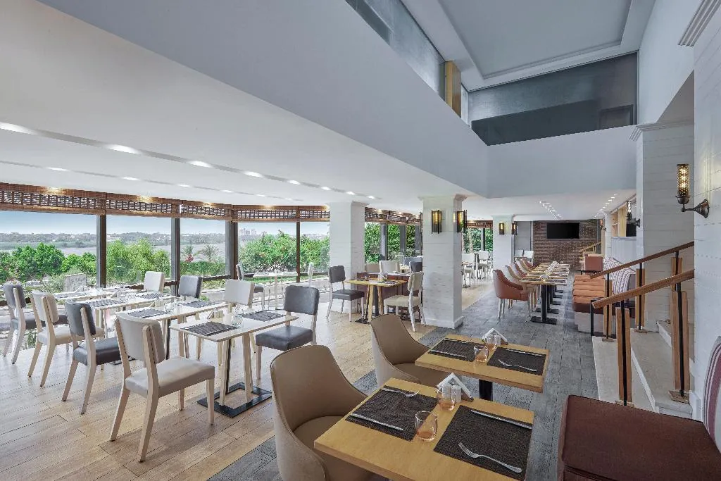 Restaurant, Holiday Inn Cairo Maadi, Cairo
