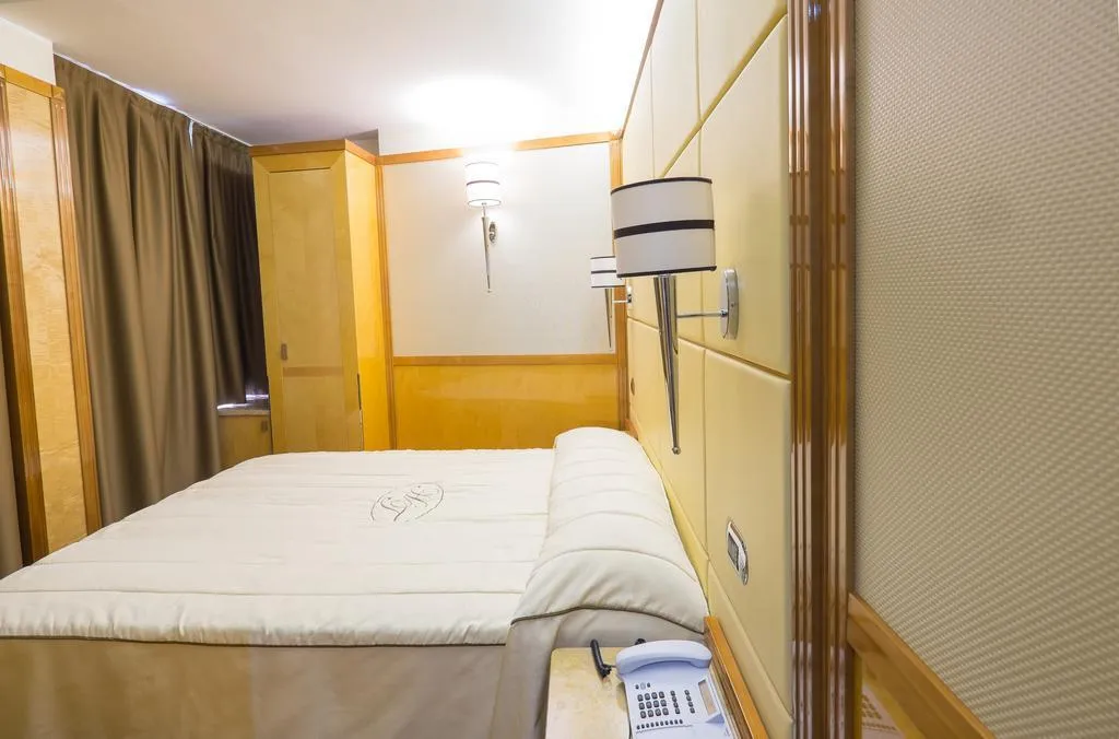 Room, Hotel Teco, Milan