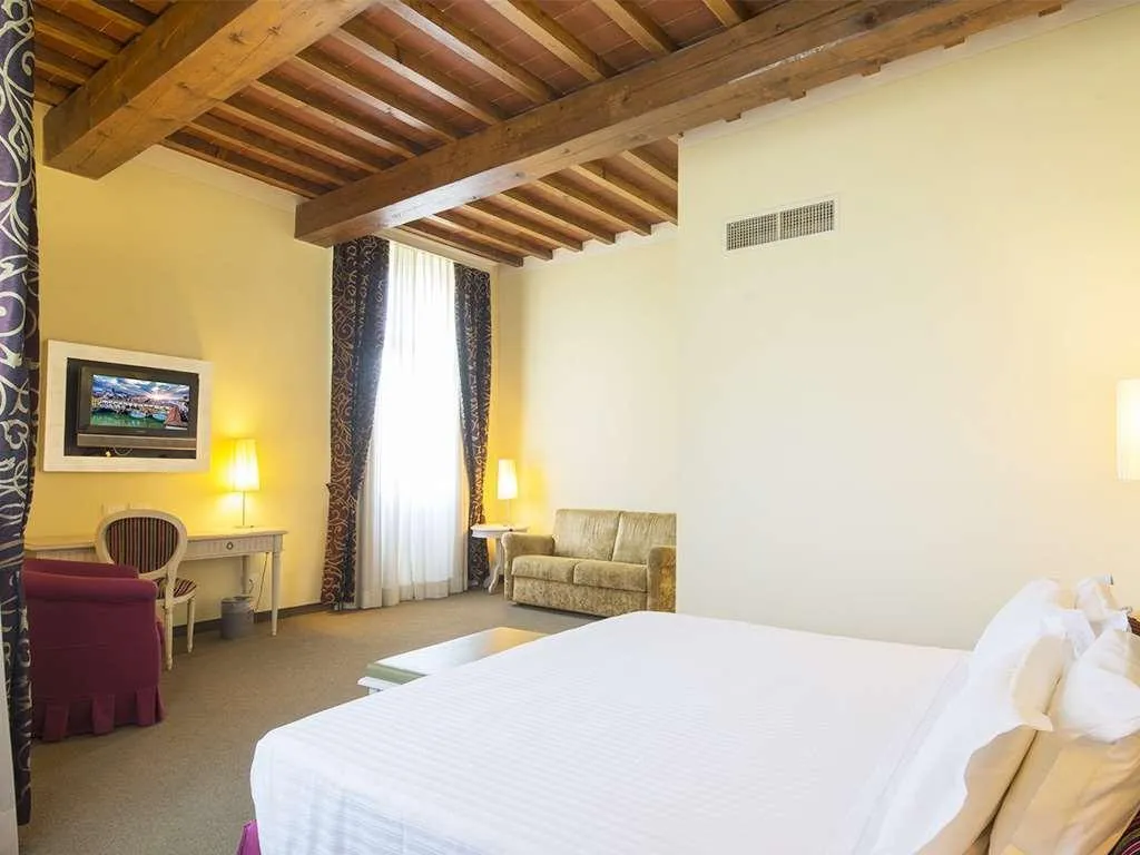Room, LHP Certaldo Resort, Florence