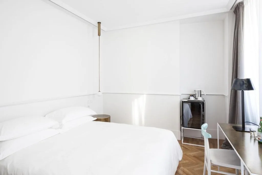 DOUBLE CLASSIC Room, Senato Hotel Milano, Milan