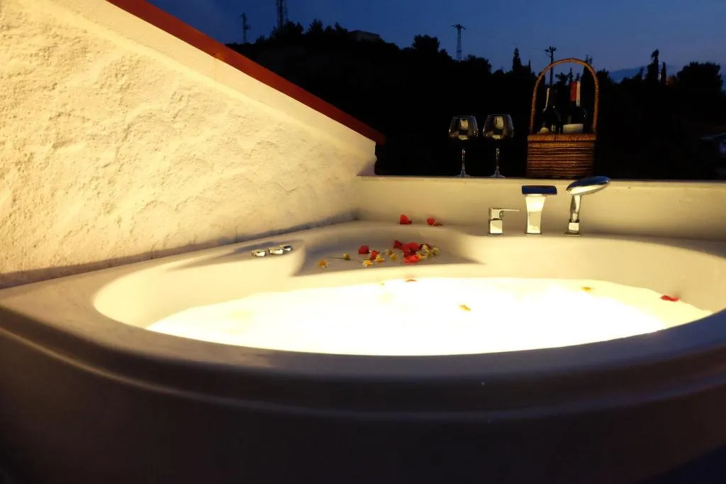 DOUBLE WITH JACUZZI Room, Bugra Alacati - Adults Only, Izmir