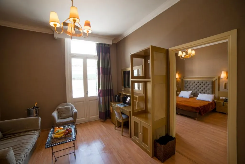 JUNIOR SUITE STANDARD Room, Delphi Art Hotel, Athens