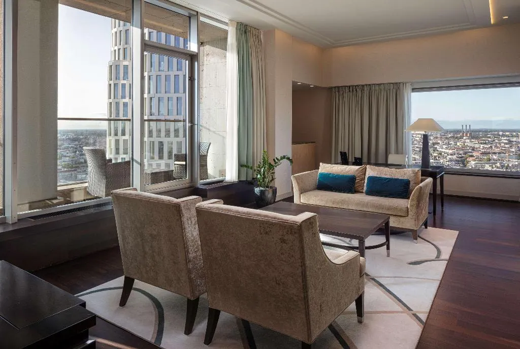 SUITE GRAND Room, Waldorf Astoria Berlin, Berlin