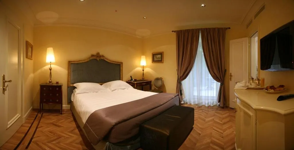 Room, Villa Duse, Rome