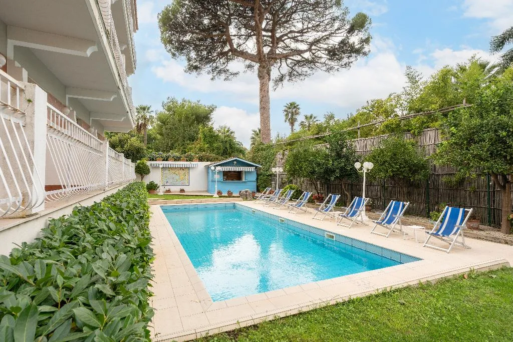 Pool, Eliseo Park's, Naples