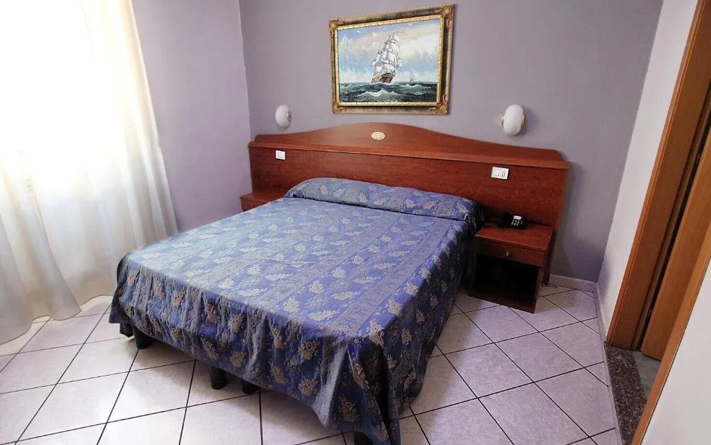 Room, Arco Hotel, Milan