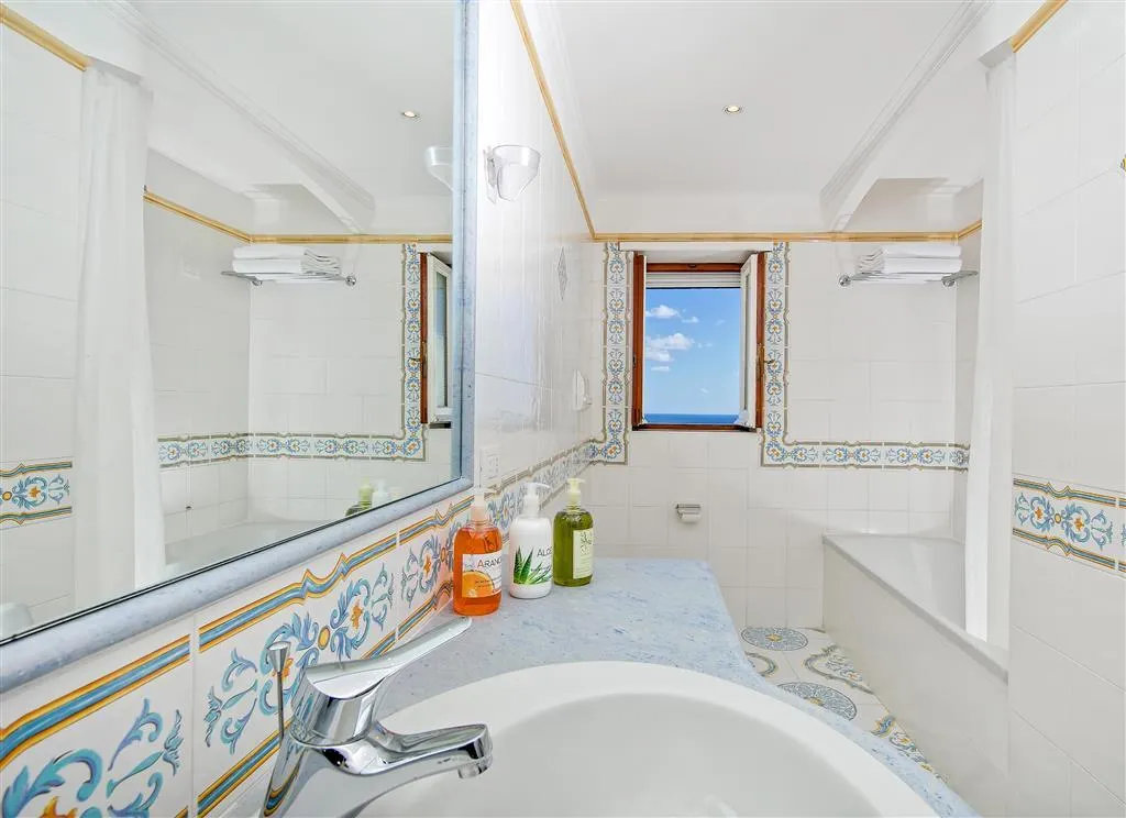 Room, Hotel Syrene Capri, Naples