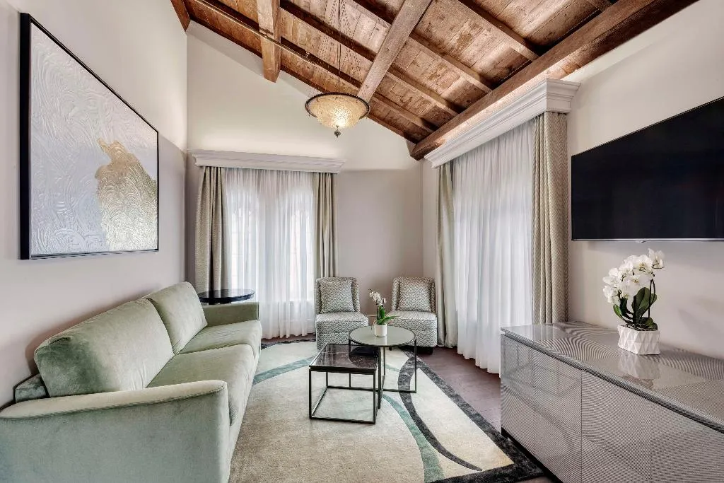 SUITE EXECUTIVE Room, Hilton Molino Stucky Venice, Venice