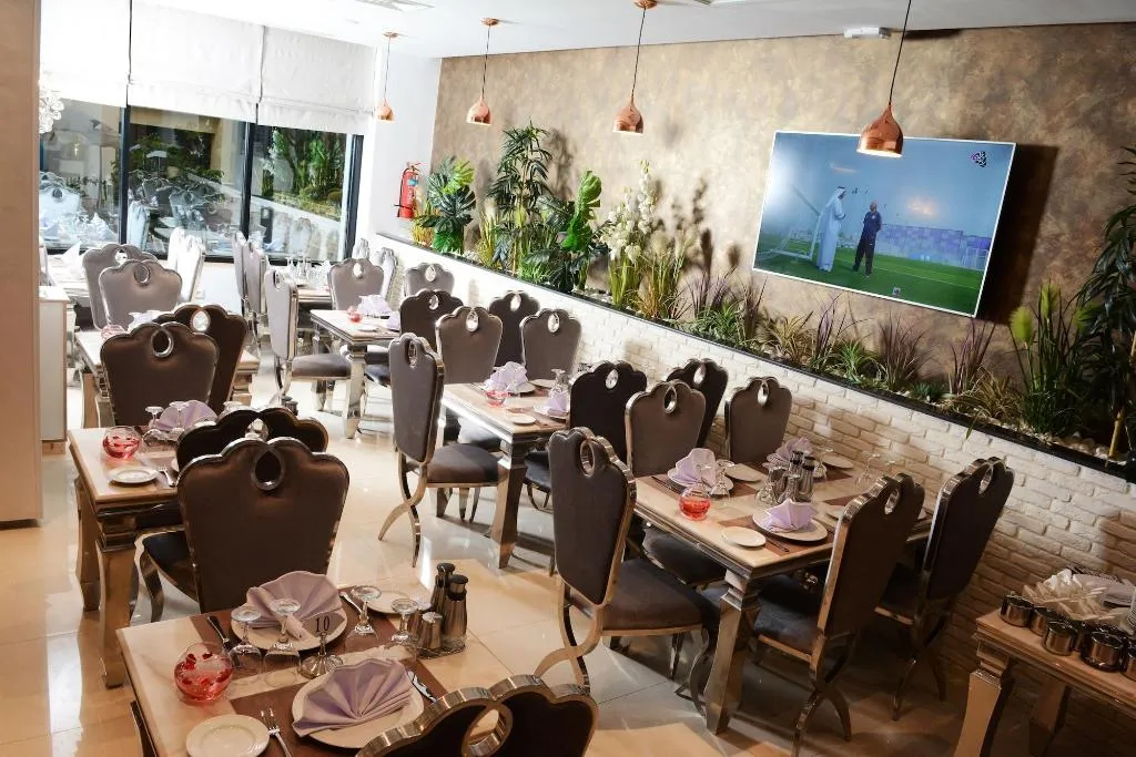 Restaurant, Marigold, Tunisia