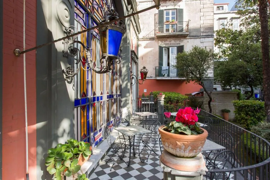 Terrace, Costantinopoli 104, Naples