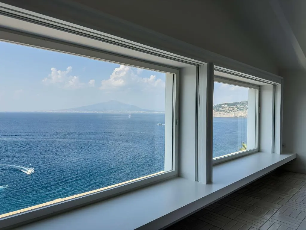 SUITE PENTHOUSE Room, Grand Hotel Europa Palace, Naples