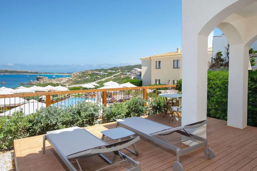 Room SEA VIEW Room, Mangia's Santa Teresa Sardinia, Curio Collection, Olbia