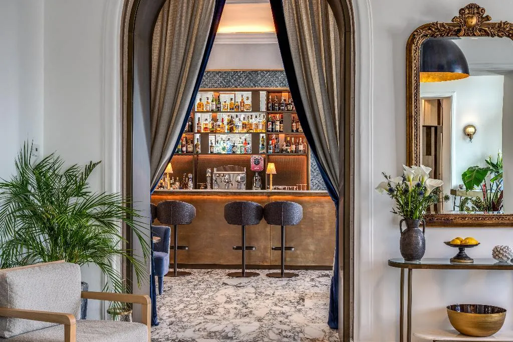 Bar, Hotel Mediterraneo Sorrento, Naples