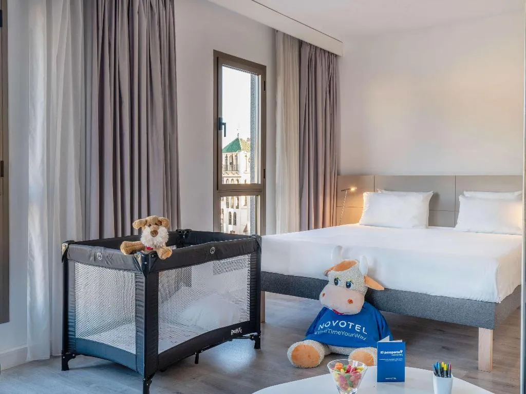 Room, Novotel Suites Malaga Centro, Costa Del Sol