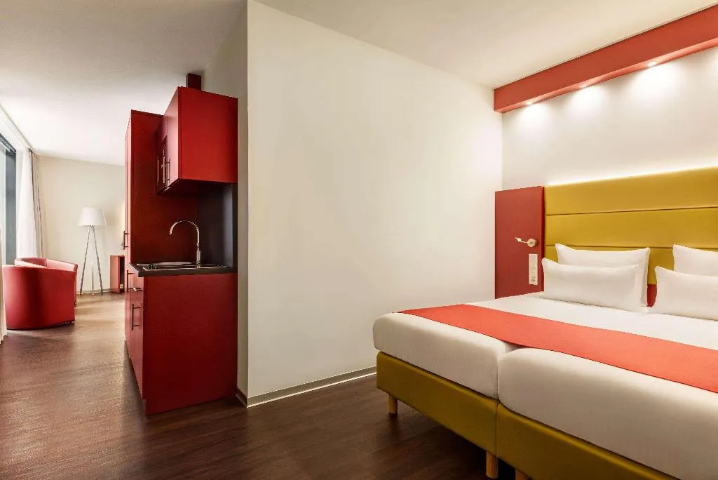 JUNIOR SUITE STANDARD Room, Amedia Amsterdam Airport Trademark by Wyndham, Amsterdam