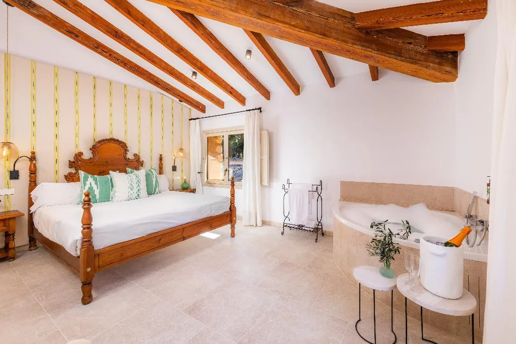 SUITE STANDARD Room, Finca Albellons, Majorca