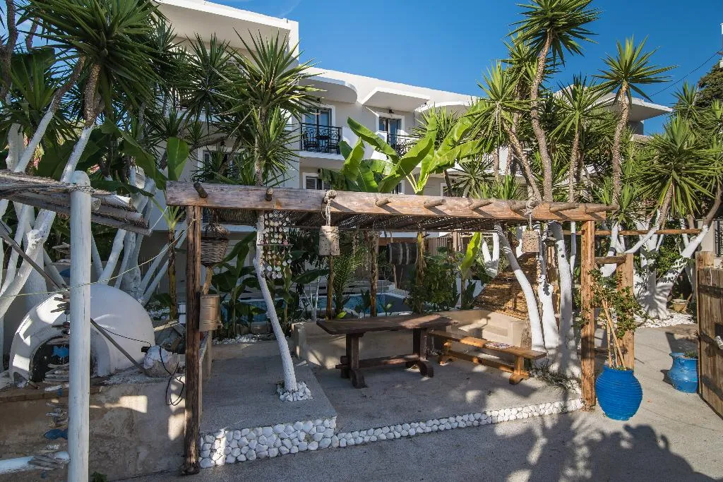 Sports and Entertainment, Iniochos Hotel ( EX APOLLO ), Zante