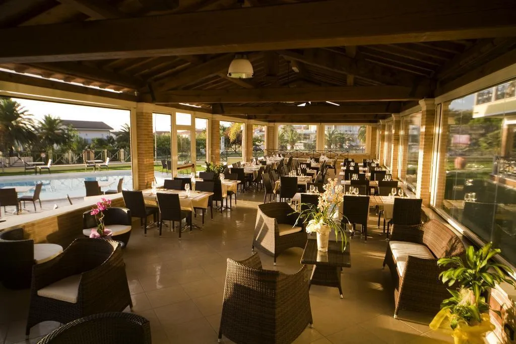 Restaurant, Villa Tirreno, Rome