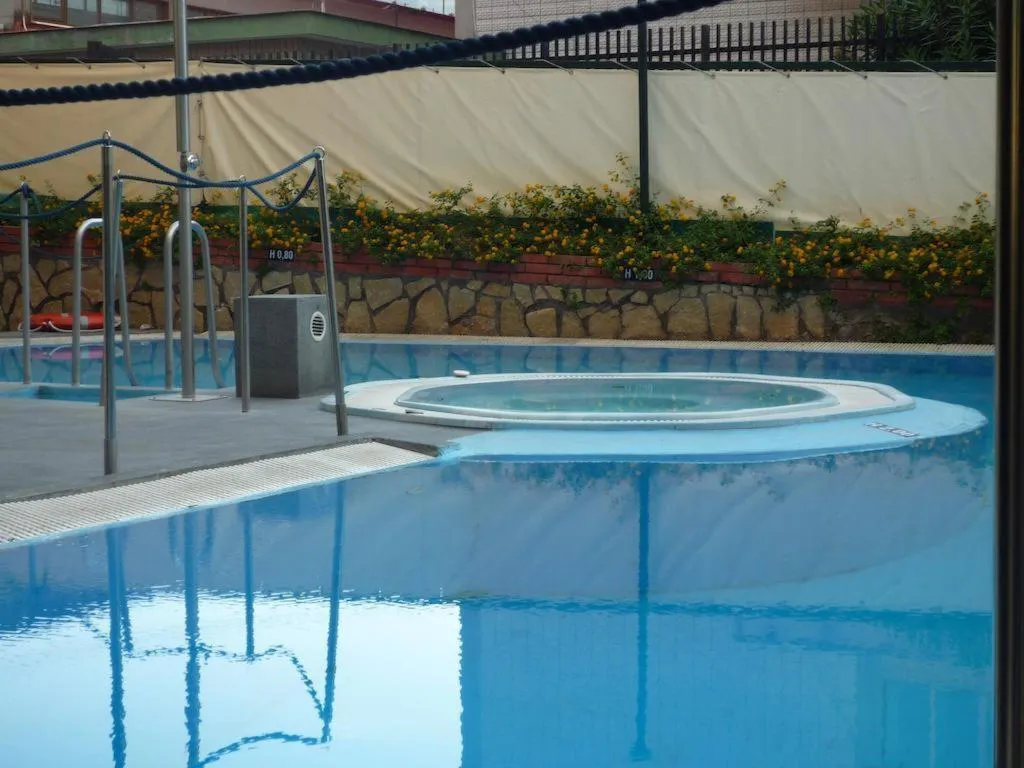 Pool, Hotel La Pergola, Naples