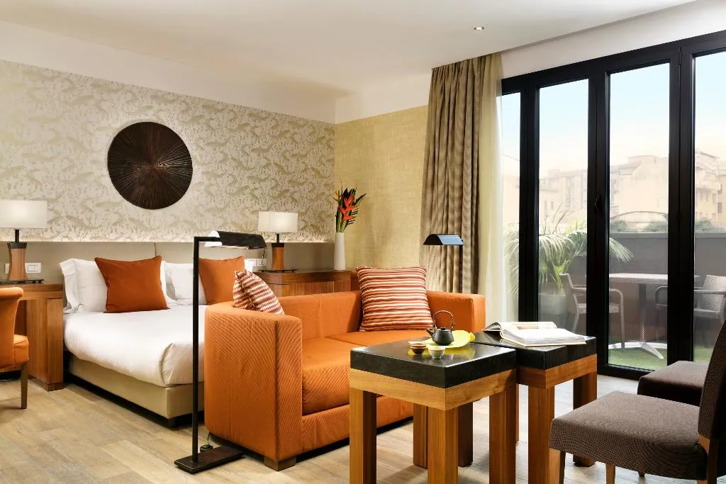 JUNIOR SUITE STANDARD Room, Milan Suite Hotel, Milan