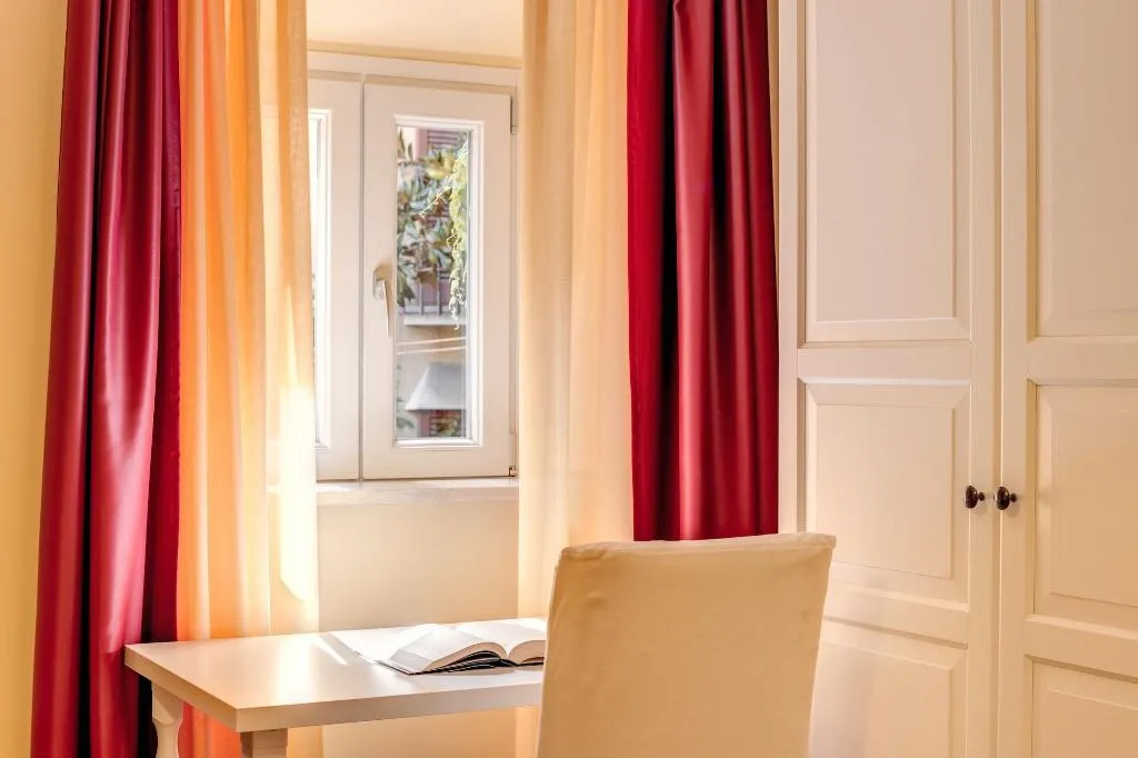 Room, Top Floor Navona, Rome