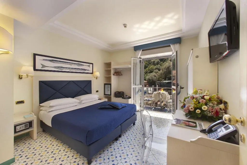 DOUBLE STANDARD Room, Del Mare, Naples