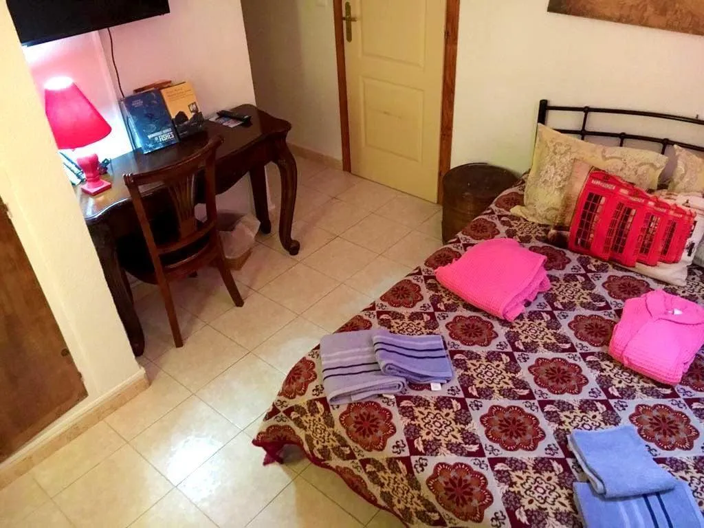 Room, El Artista de Paraíso, Costa Blanca