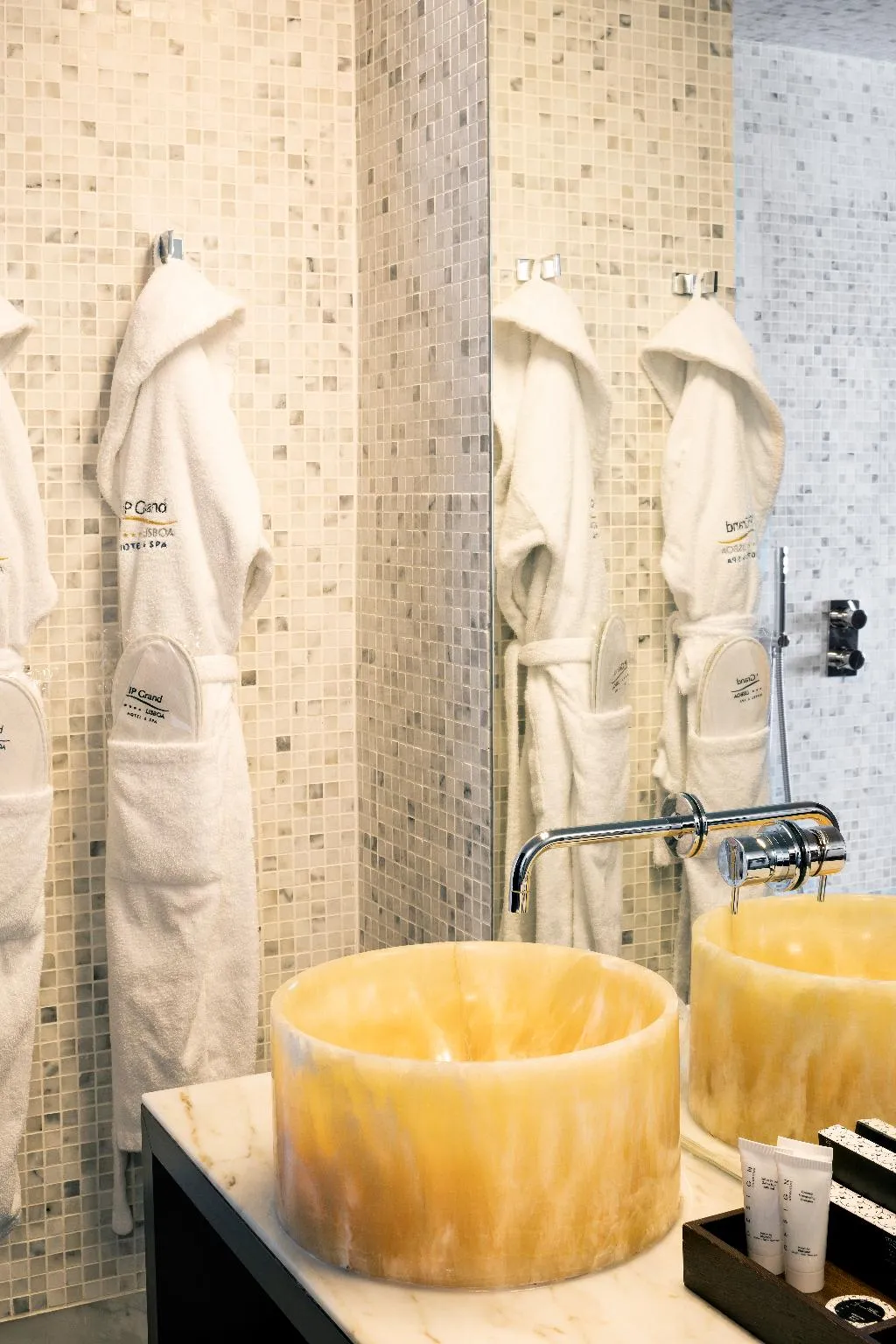 Double or Twin STANDARD Room, VIP Grand Lisboa, Lisbon