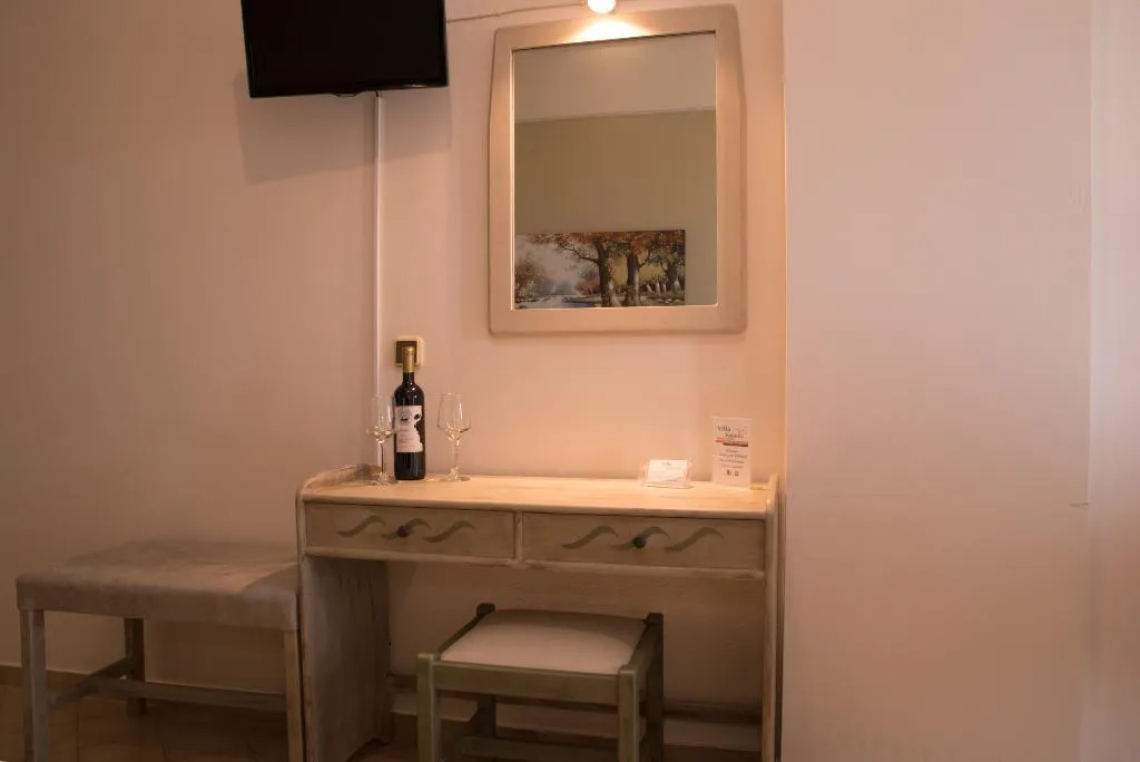 TRIPLE STANDARD Room, Villa Kapnisi, Zante
