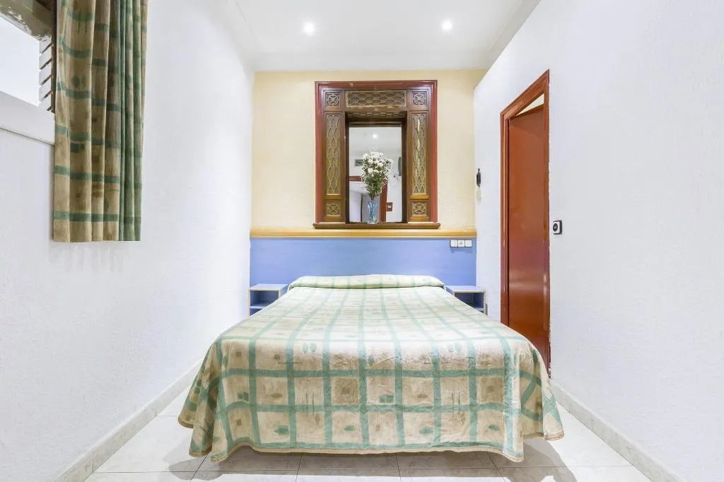 Room, Pensión Miami, Barcelona