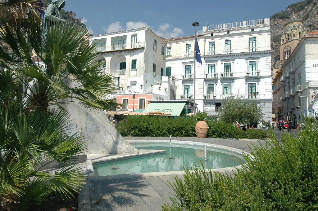 General view, Fontana, Naples