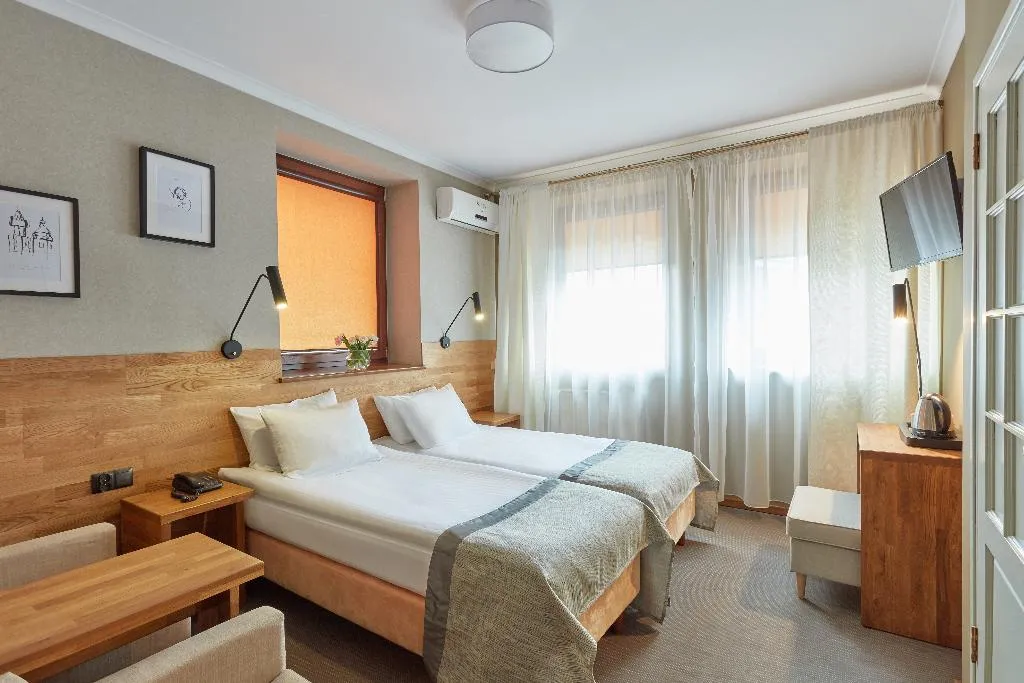 Double or Twin STANDARD Room, Batory, Krakow