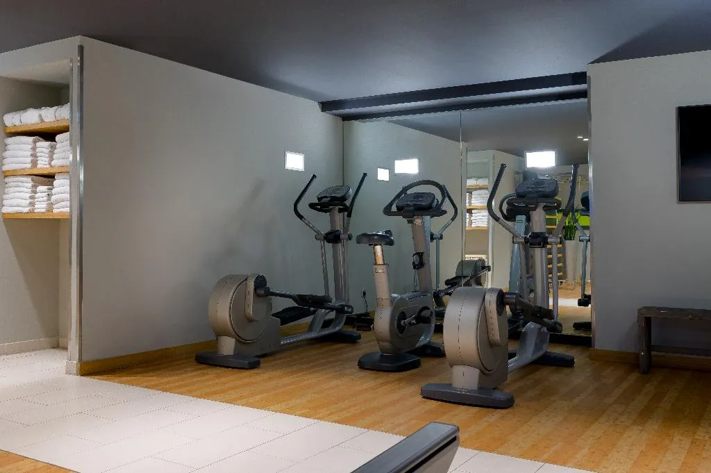 Sports and Entertainment, Movenpick Hotel Amsterdam City Centre, Amsterdam