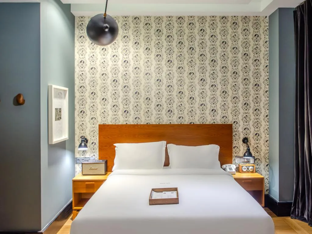 DOUBLE WITH VIEWS Room, Browns Central Hotel, Lisbon