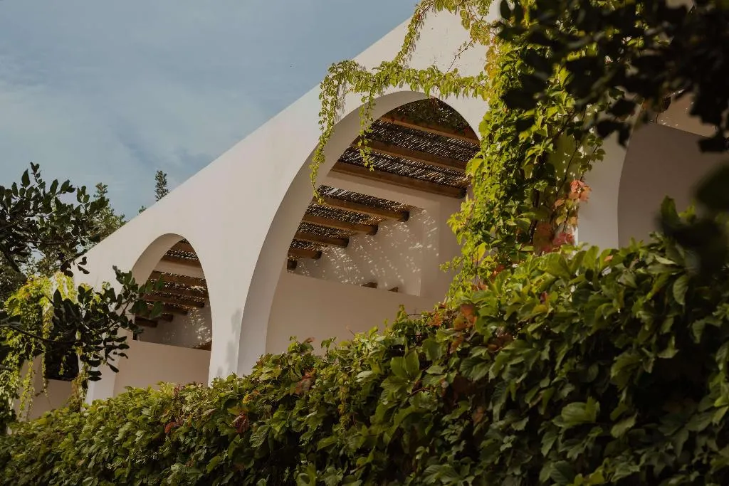 Room, Minos Beach Art Hotel, a Member of Design Hotels, Crete