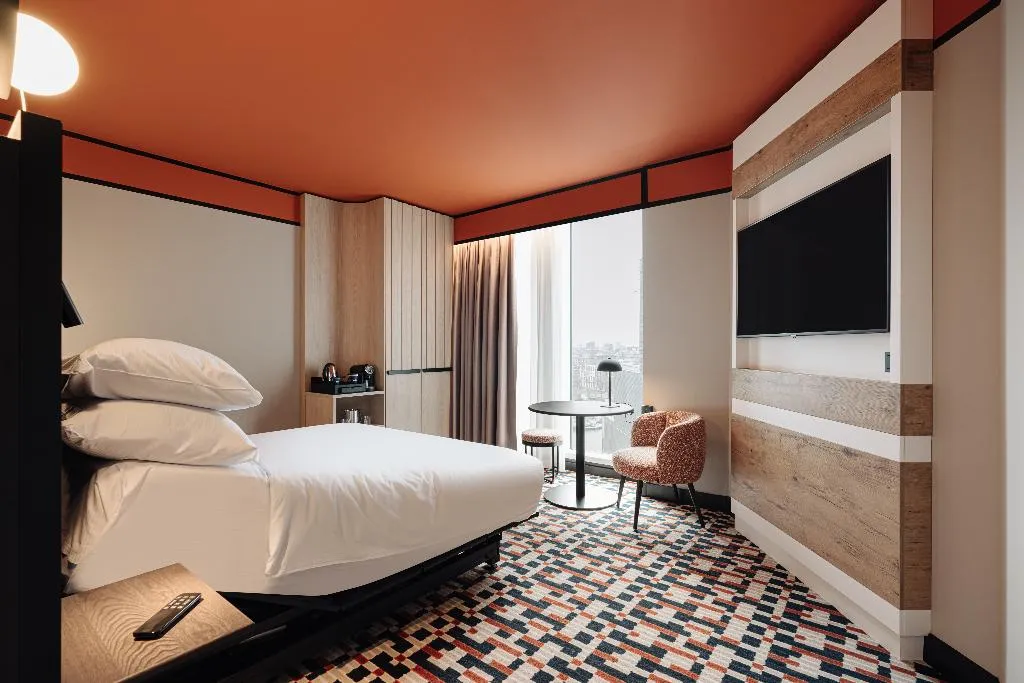 DOUBLE Accessible Room, DoubleTree by Hilton Amsterdam Centraal Station, Amsterdam