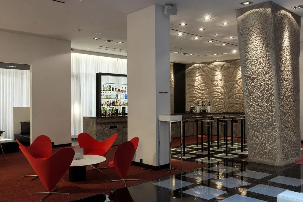 Bar, Hilton Madrid Airport, Madrid
