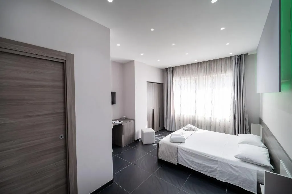 Room, Al Campanile H. Napoli Centro, Naples